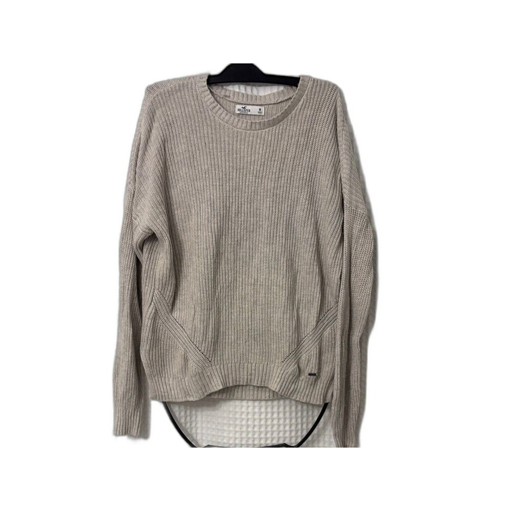 Hollister Cream Crew Neck Sweater with Relaxed Fit Size M